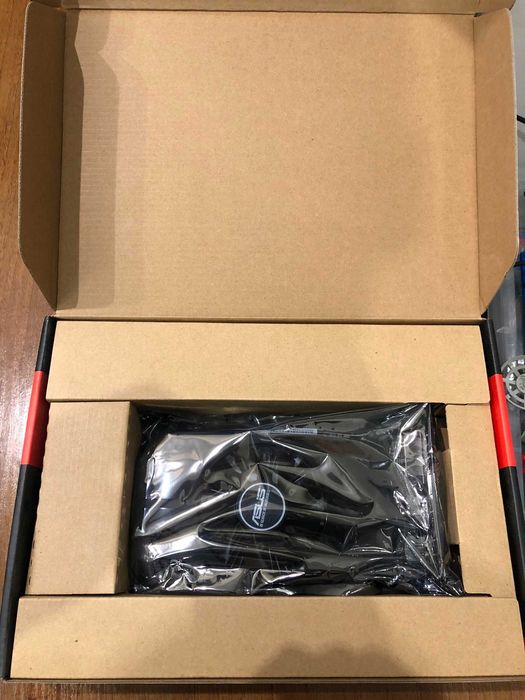 Відеокарта Asus AMD Radeon RX 550 2GB GDDR5 Phoenix — Ідеальний стан