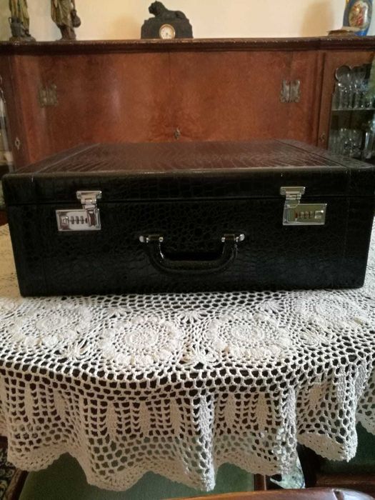 Neseser Walizka na zamek szyfrowy