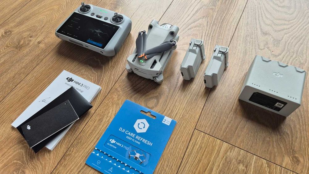 Dron DJI Mini 3 Pro + FCM + 3 aku + Care Refresh 2 lata + 256GB