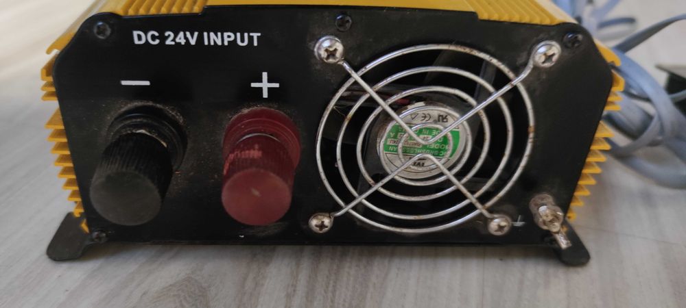 Przetwornica VOLT SINUS PLUS 3000 24V \