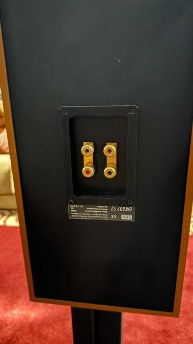 Colunas - B&W DM602 S2 + Stands