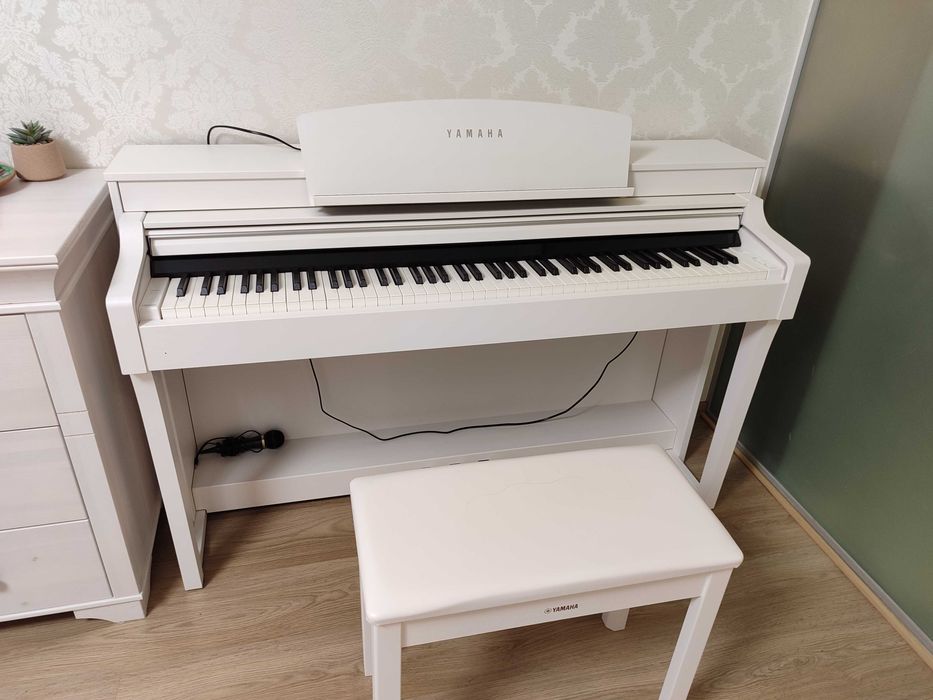 Цифрове піаніно Yamaha CSP-150 White