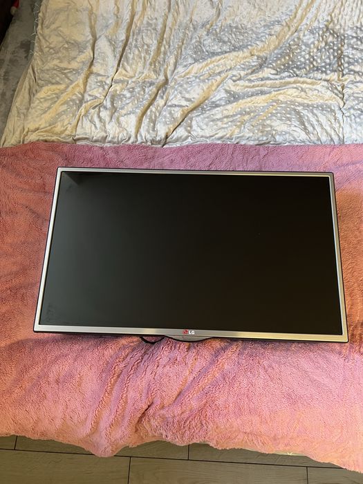 Телевізор LG 32” Full HD + Smart TV  приставка Android