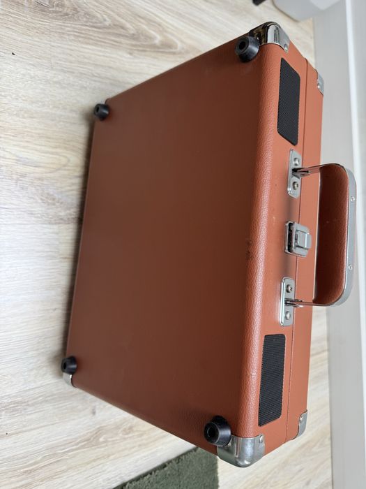 Classic Phono TT-10BN - Przenośny gramofon z głośnikami
