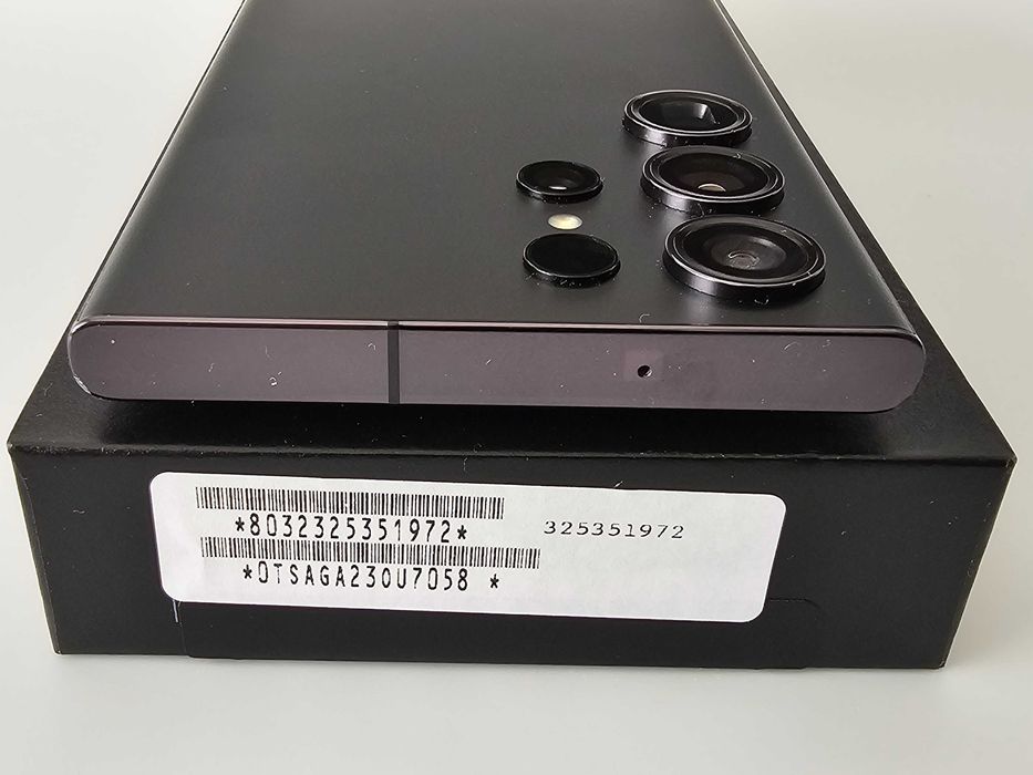 Samsung S23 Ultra 512gb.  Muito bom. Tudo de origem.