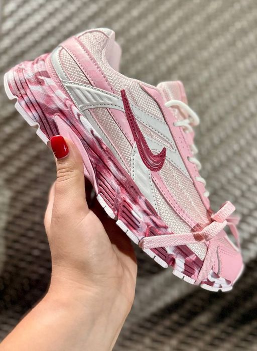 Nike Initiator Custom Pink жіночі кросівки найк інітіатор рожеві