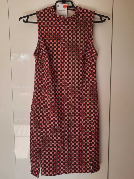 Sukienka ze wzorem sinsay nowa S