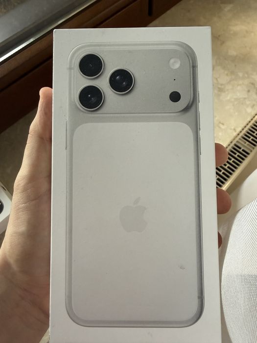 iPhone 17 Pro Max 256GB Biały