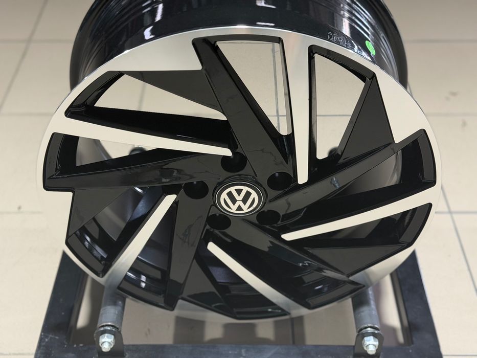 Диски REPLICA FB VW170 R18 5x112 Black Machined Face (VW / Audi / Skoda / Seat)