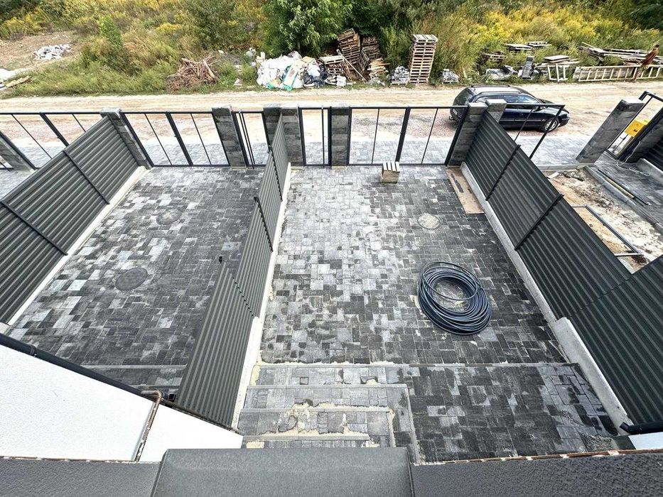 Чайки. Готовий газифікований таунхаус 170 кв.м. на 2 сотках землі