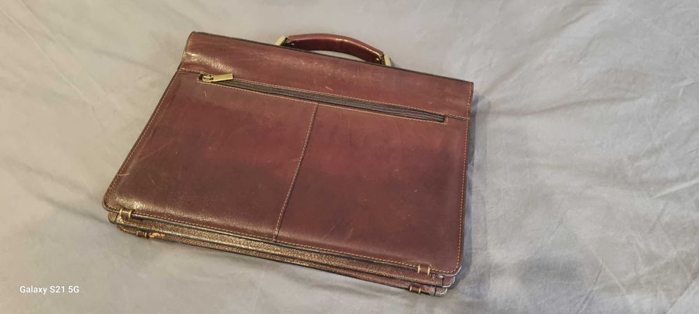 Mala de negocios em Couro