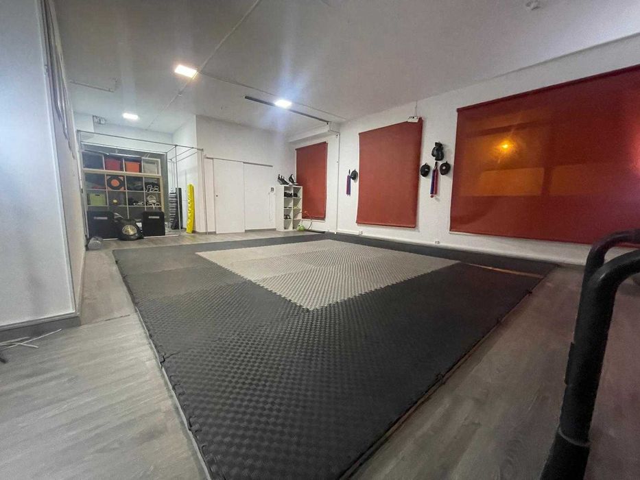 Loja para Qualquer Ramo Odivelas Aluga-se