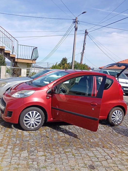 Carro, Peugeot ano 2009