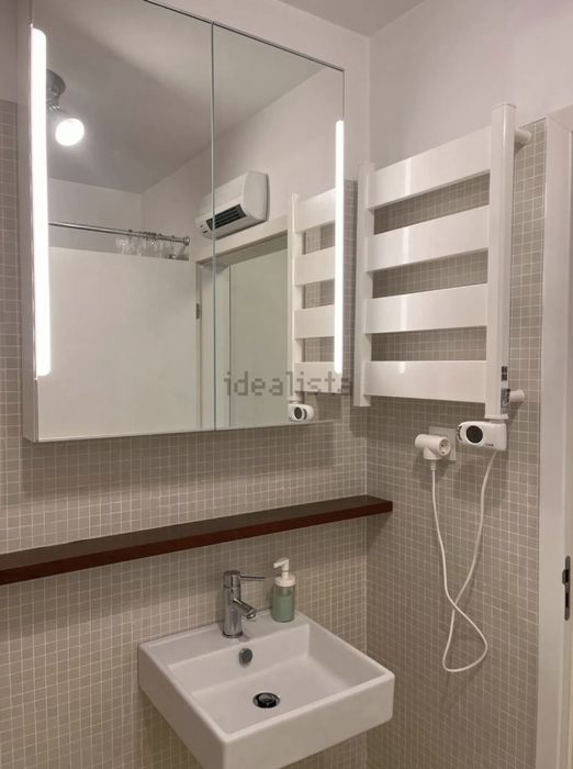 Arrenda-se apartamento T1 mobilado Avenidas Novas