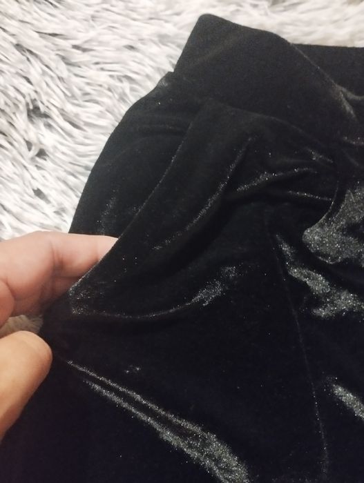 Нові жіночі велюрові штани- палаціо від Wallis