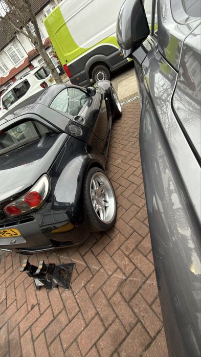 Розборка смарт родтер.Жосткий дах смарт родстер 452 hartop