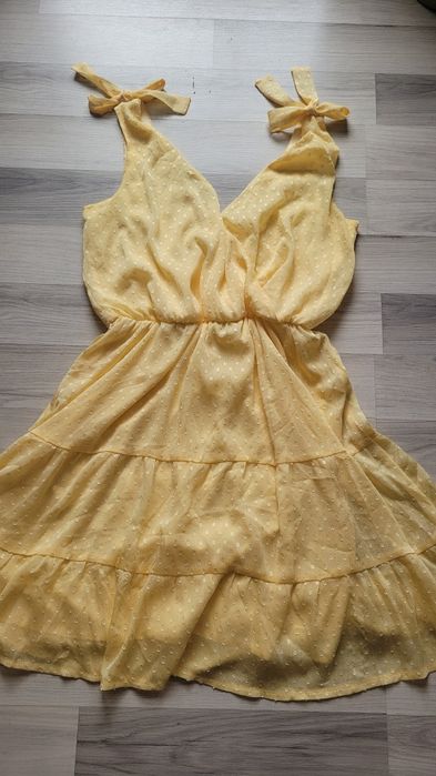 Sukienka MOHITO rozm. 38