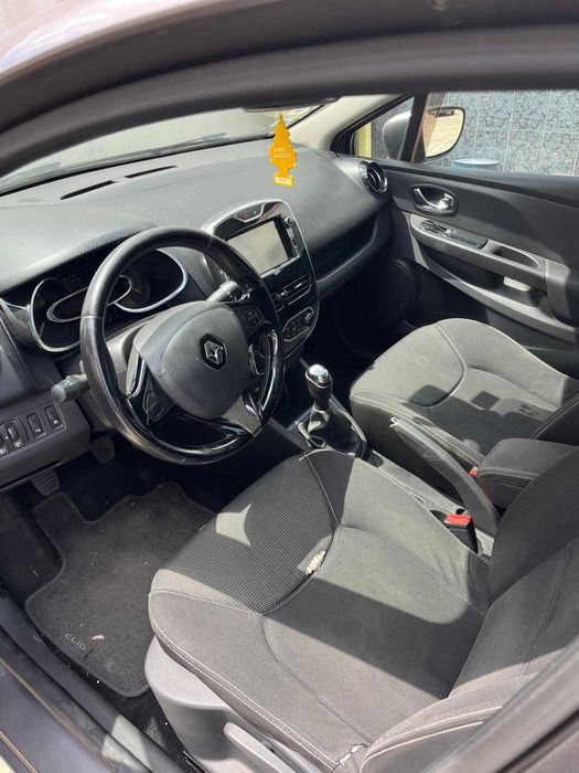 Clio IV 1.5 DCI, muito bom de mecânica e económico
