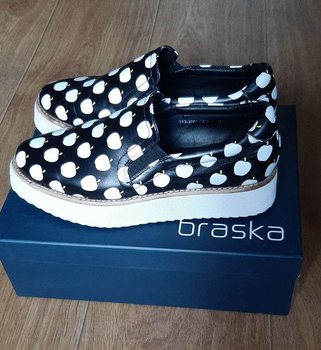 Туфли слипоны Braska кожа  38р