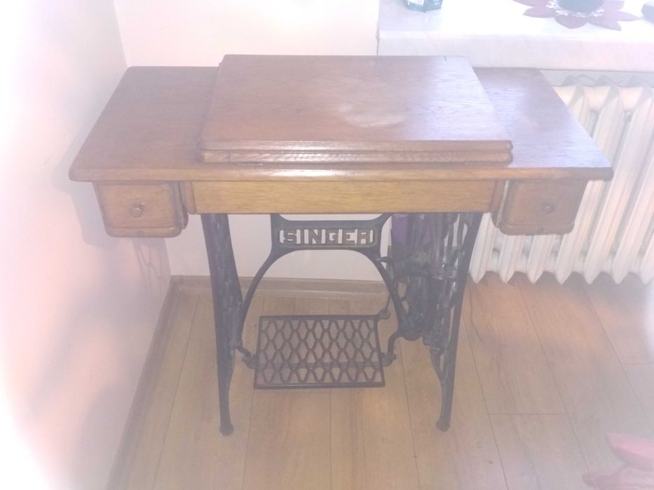 Stuletnia maszyna do szycia singer w pelni prawna