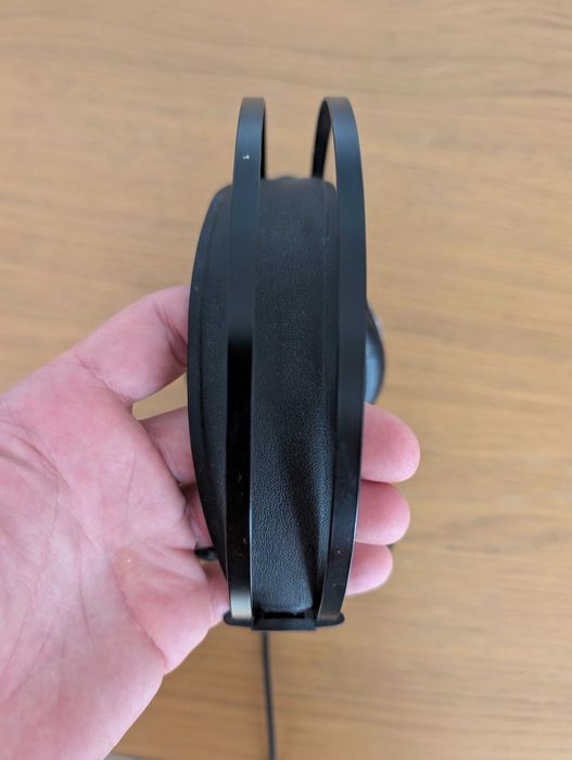 Słuchawki AKG K52