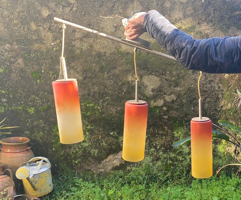 Dois Candeeiros De 3 Lâmpadas Cada, Copos Em Vidro