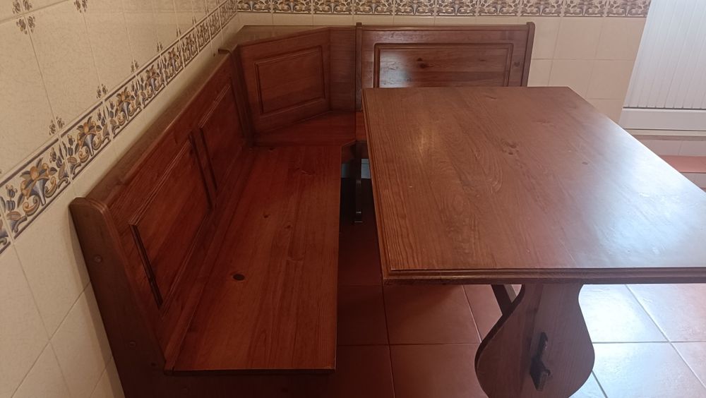 Canto Alemão em Madeira Maciça + Mesa – Rústico
