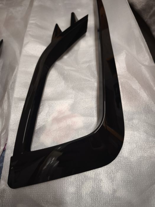 2x Grelha de Farol de Nevoeiro do Pára-Choques Dianteiro com Acabamento Estilo Faca de Vento e Canards para VW Golf 7 MK7 Golf7 MK

r: Preto Brilhante