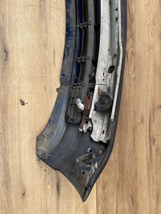 Zderzak przedni BMW E46 kolor TOPASBLAU METALLIC