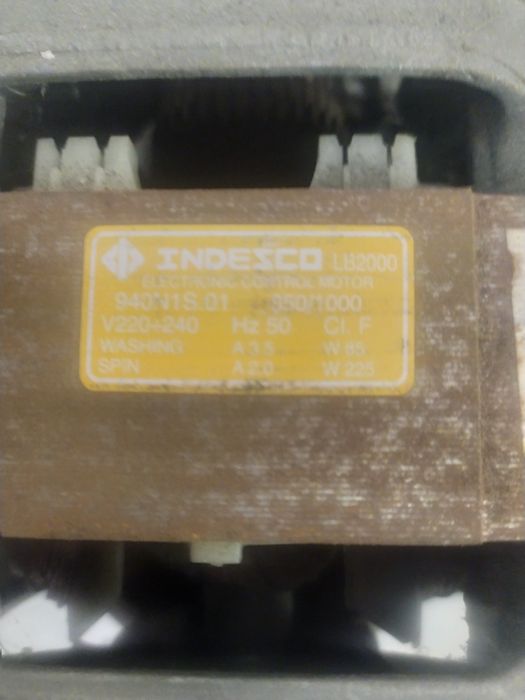 Двигун до пральної машини Indesit