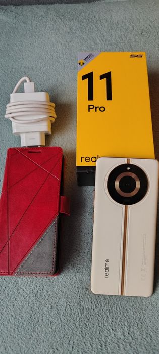 Realme 11 PRO. Smartfon.