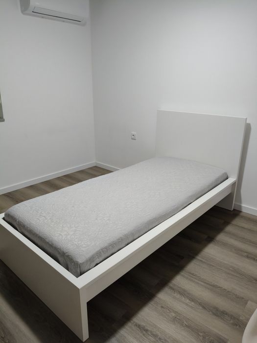 Cama Branca IKEA 90x200
