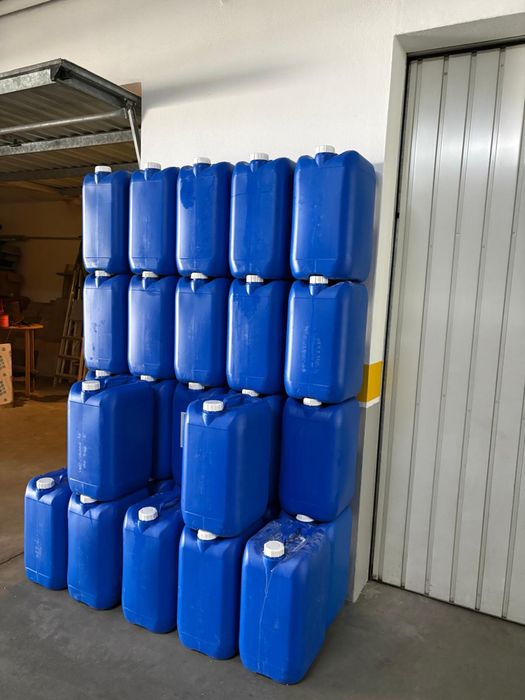 Bidões de Plástico Resistentes (10L, 20L e 25L) - Como Novos
