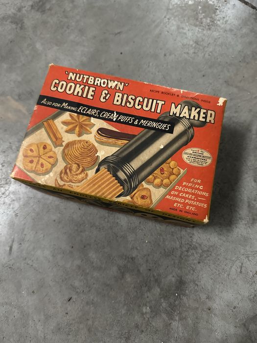 Vintage - Cookie maker