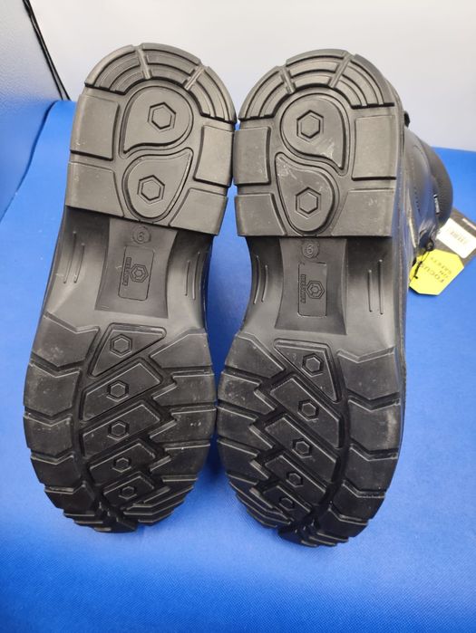 Робочі черевики BEESWIFT - 43 розмір. Waterproof