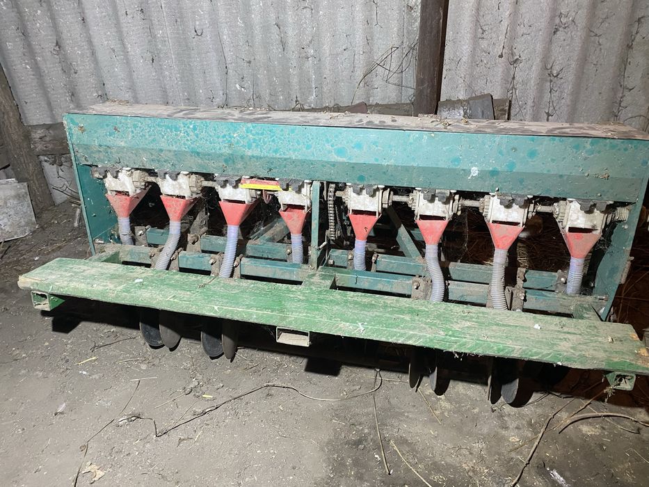 Продам сівалку 8 рядну до мототрактора