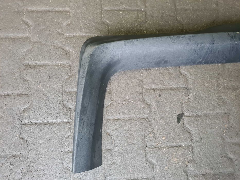 Mercedes Vito 447 boczek osłona klapy bagażnika listwa górna