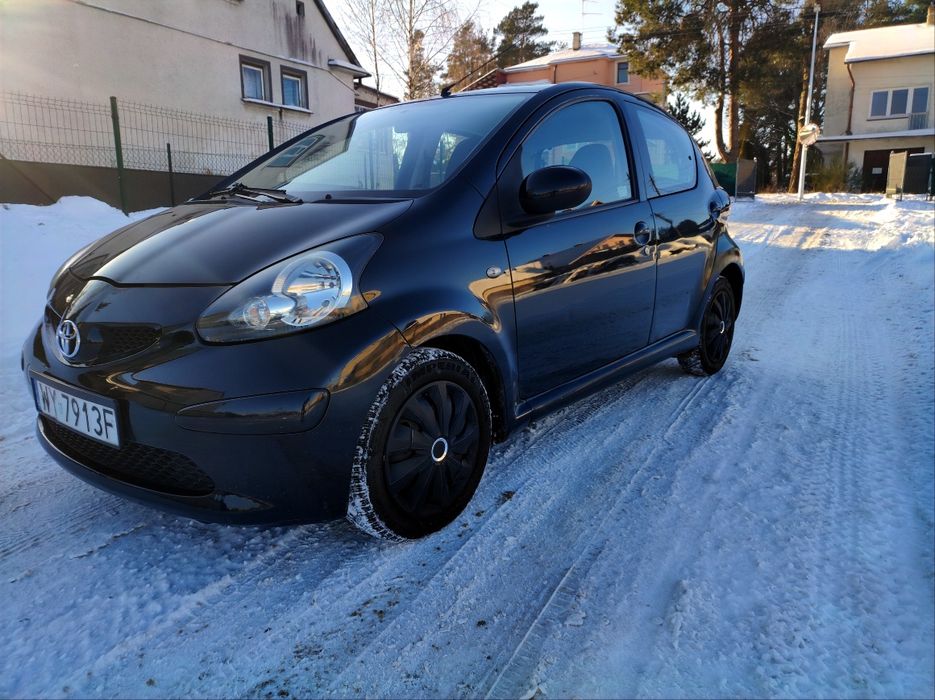 Toyota Aygo ,zadbana, oszczędna, długie opłaty