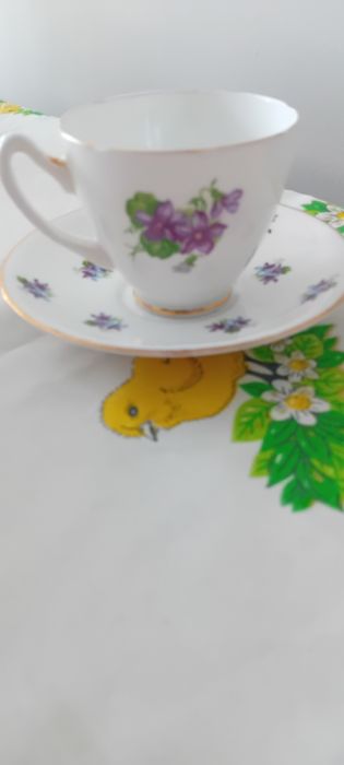 Angielska kostna porcelana filiżanka