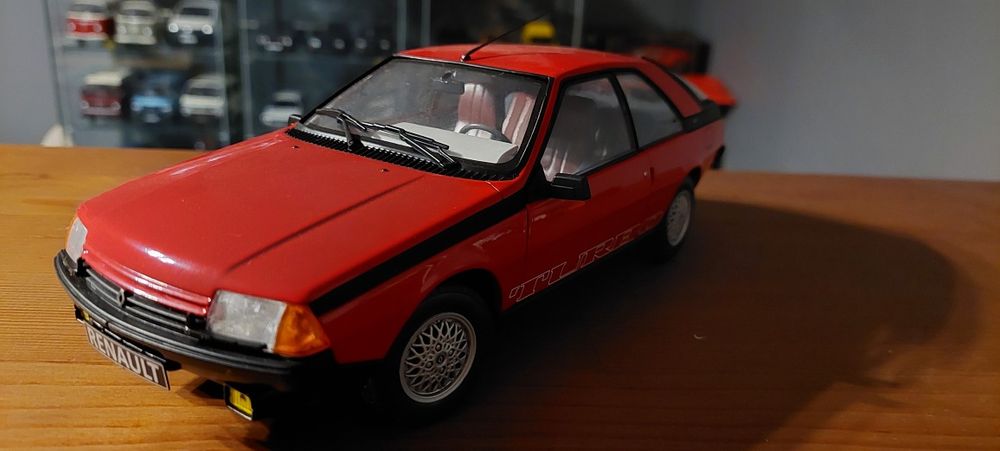 Model 1:18 Renault Fuego Solido