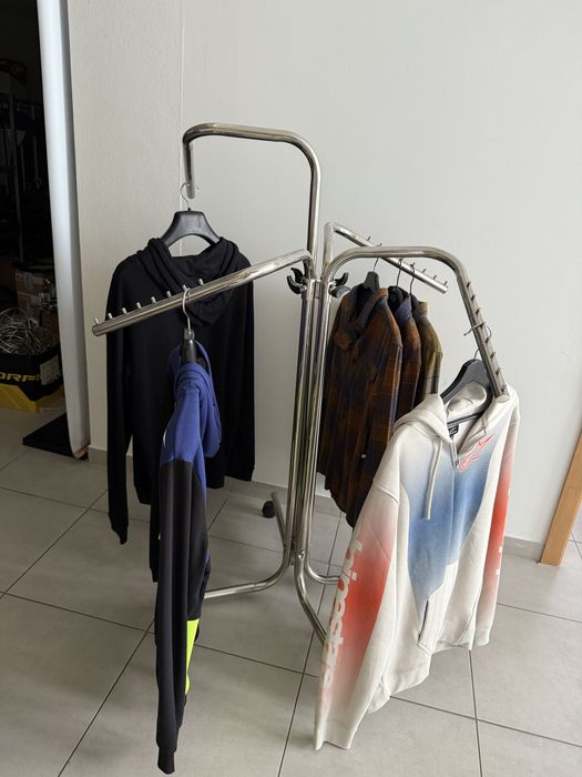 Expositor estendal roupa Inox loja NOVO