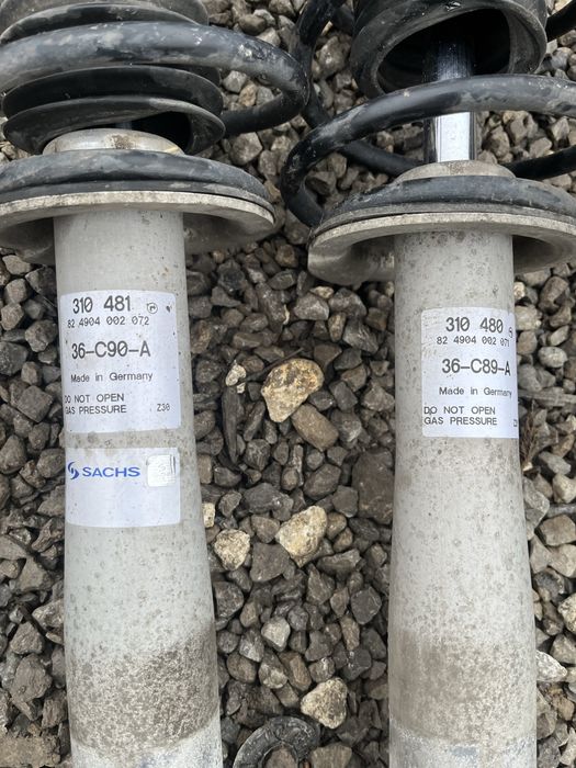 Amortyzatory bmw e60 e61 przod przednie sachs