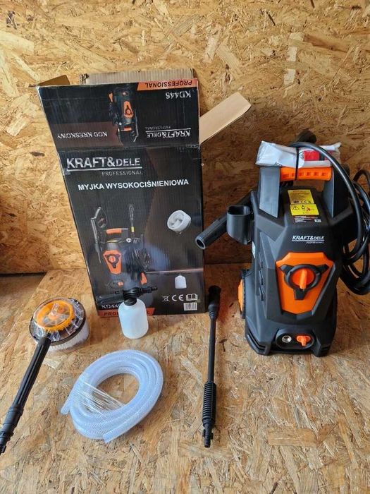 Мийка високого тиску 200 бар, 2000 Вт. Мийка автомобільна. Кёрхер.