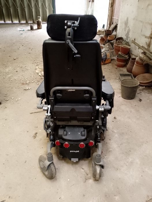 Cadeira de rodas Permobil C300