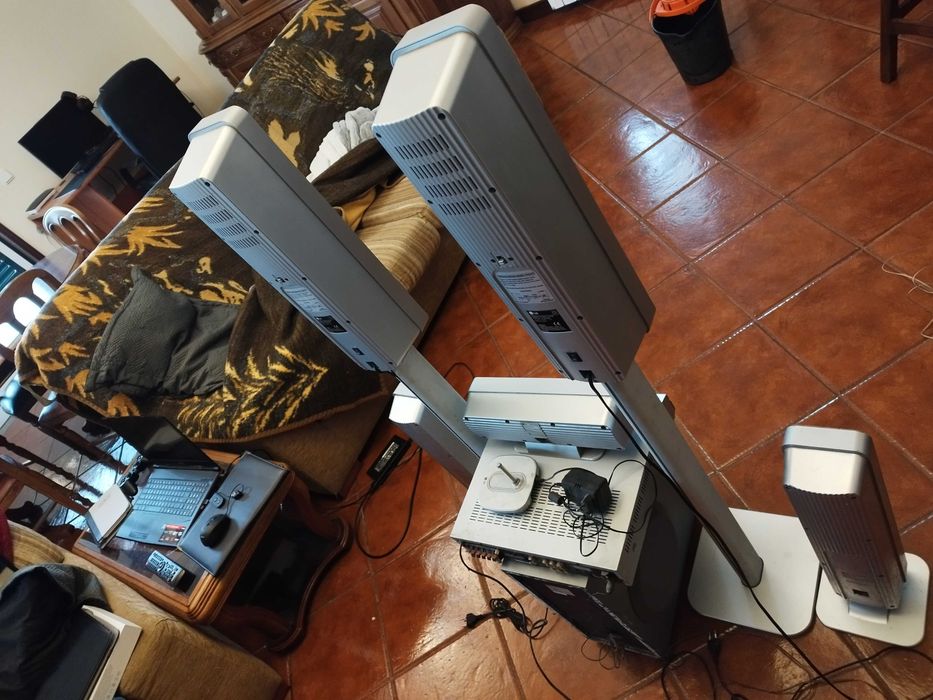 Home cinema em bom estado