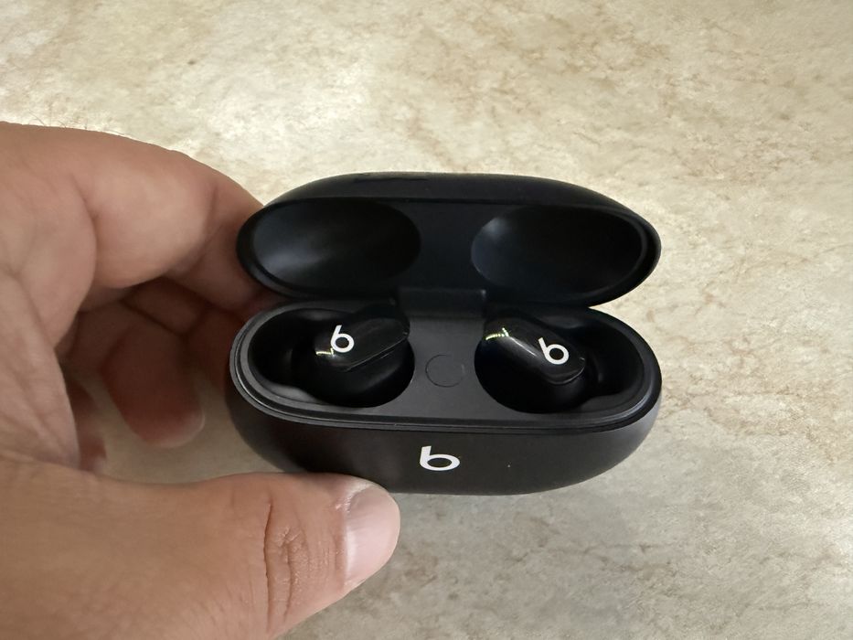 Beats studio buds