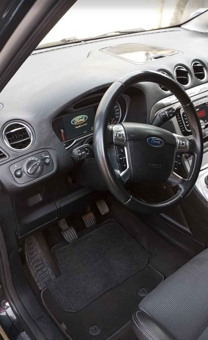 Ford Smax 1.8 Titanium  7lugares — photo 3