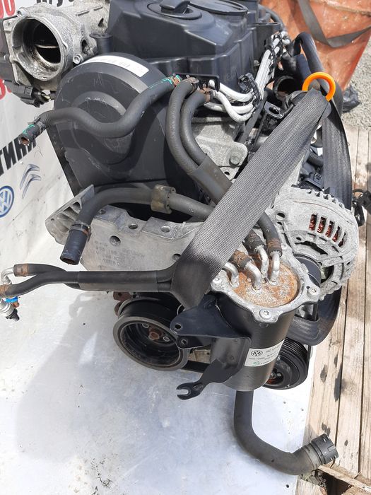 Двигун мотор 1,9 BLS Volswagen Caddy 2004-10 Golf 5 Skoda a5 Passat B6