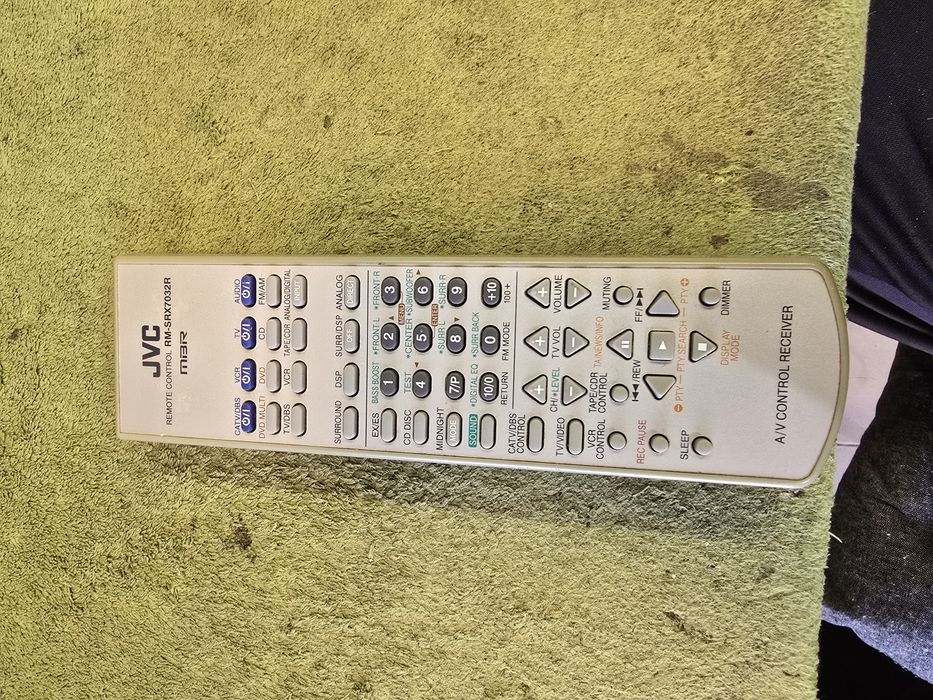 JVC RM-SRX7032R oryginalny pilot zdalnego sterowania.