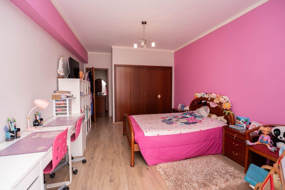 Aluga-se apartamento T2 na Marinha Grande mobilado